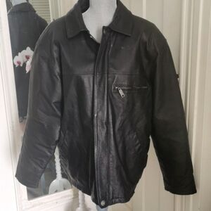 Leather Unlimited bomber leather vintage 80s coat. Bossmob, bikercore. Unisex. S